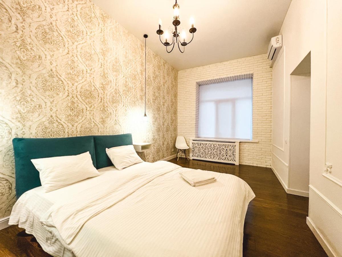 Apartment on Kreshchatik st, 17 Kiew Exterior foto