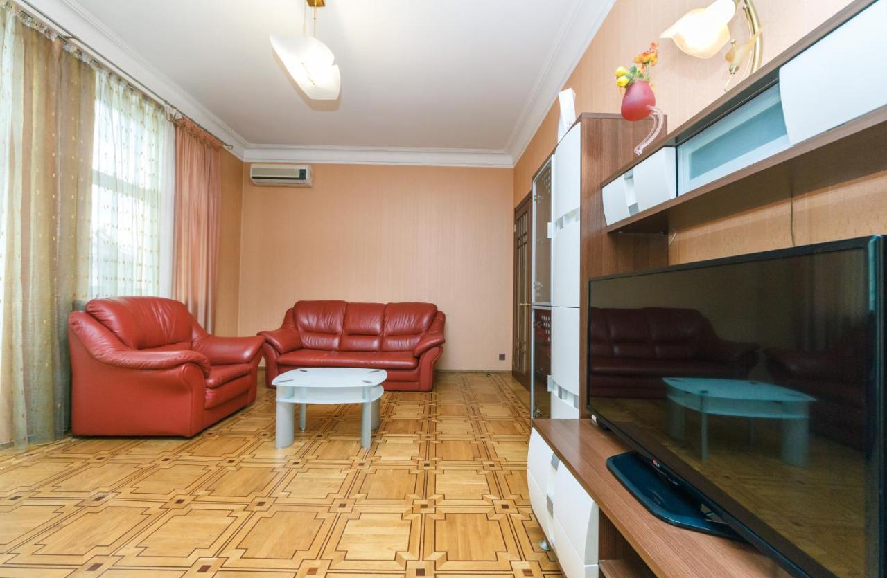 Apartment on Kreshchatik st, 17 Kiew Exterior foto